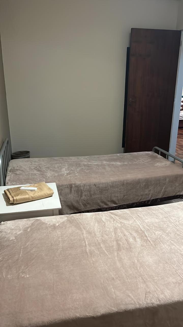 Apartamento Apto 2 Quartos Sofá Cama Até 5 Pessoas - Avenida Carlos Gomes *
